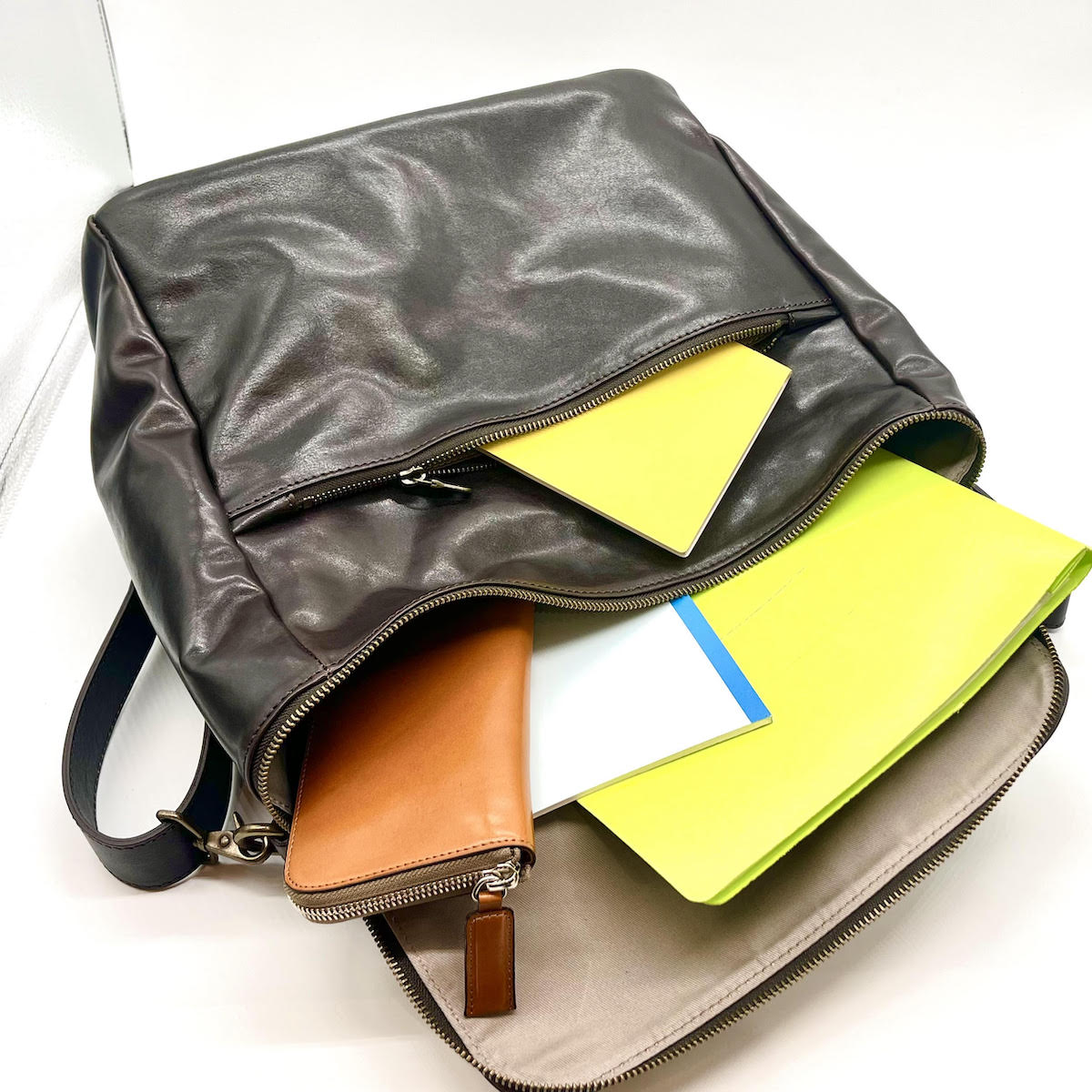 Bodessin MS2395 Zeb Shoulder Bag