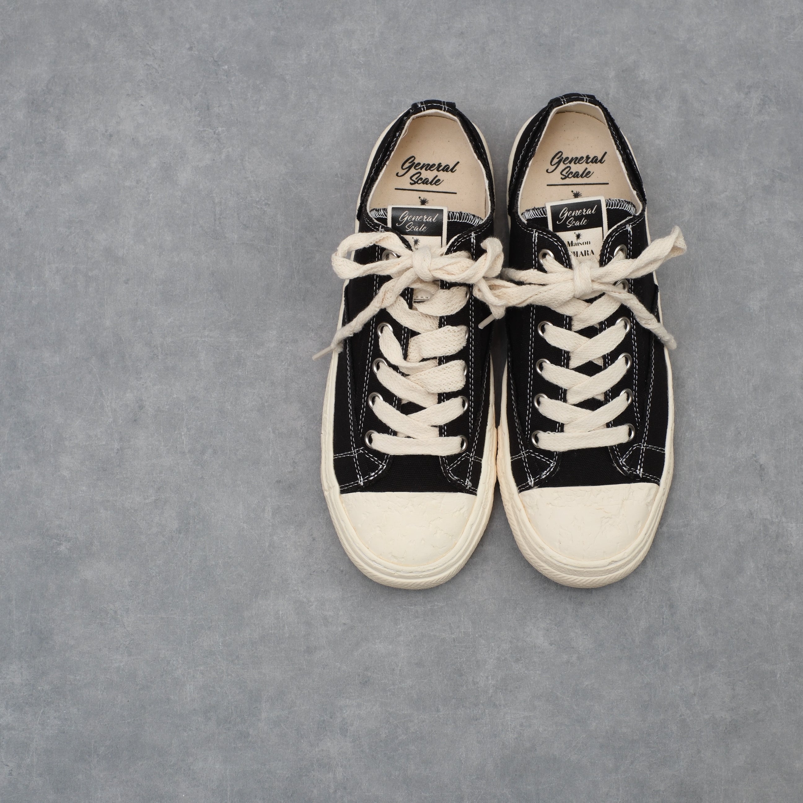 Maison MIHARA YASUHIRO PAST Sole6-Hole Canvas Low-top Sneaker