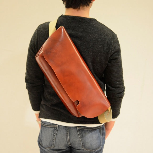 Uni&co. メッセンジャーバッグ M-FAS-WAX