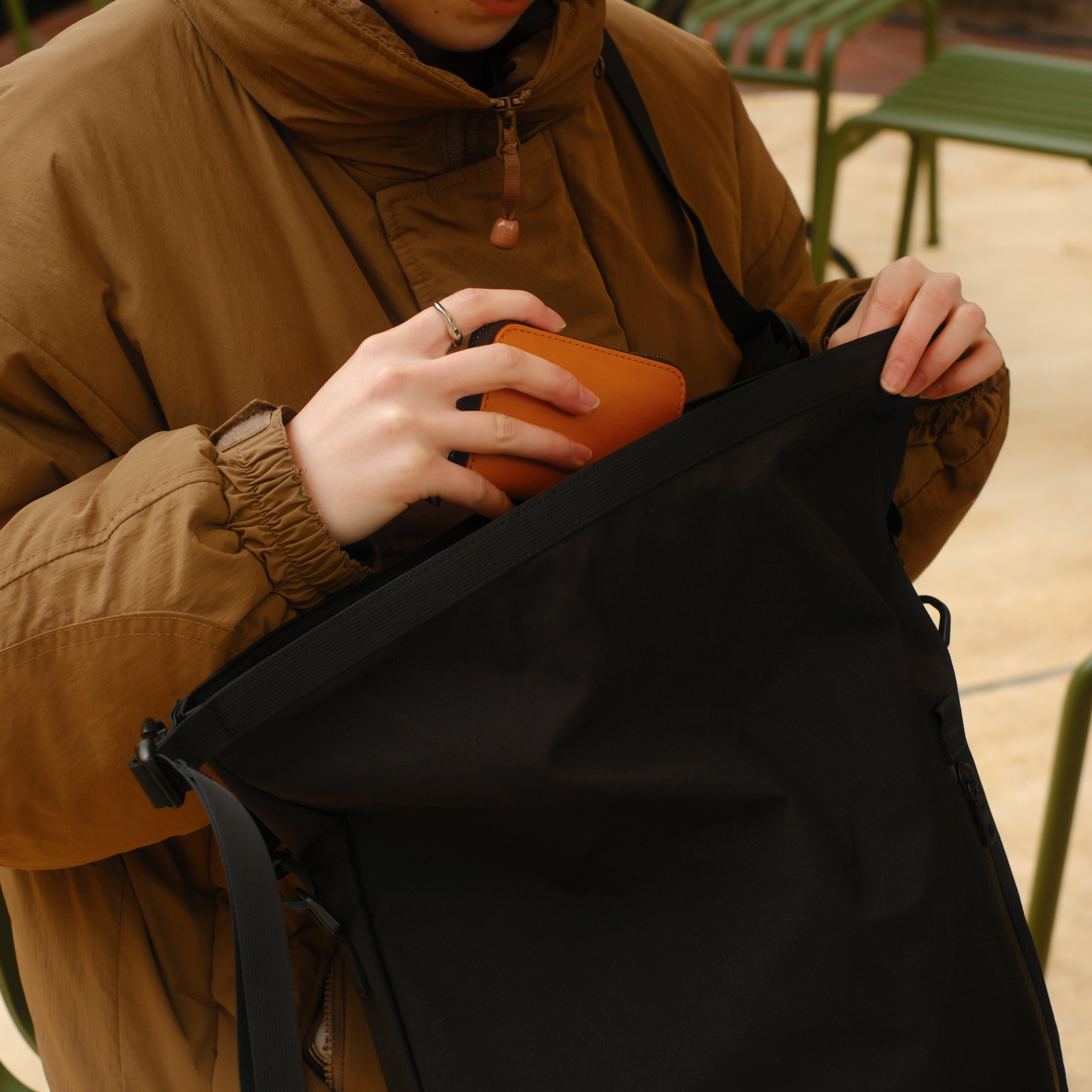 Masterpiece Masterpiece Hot Spring Bag 43441K Small