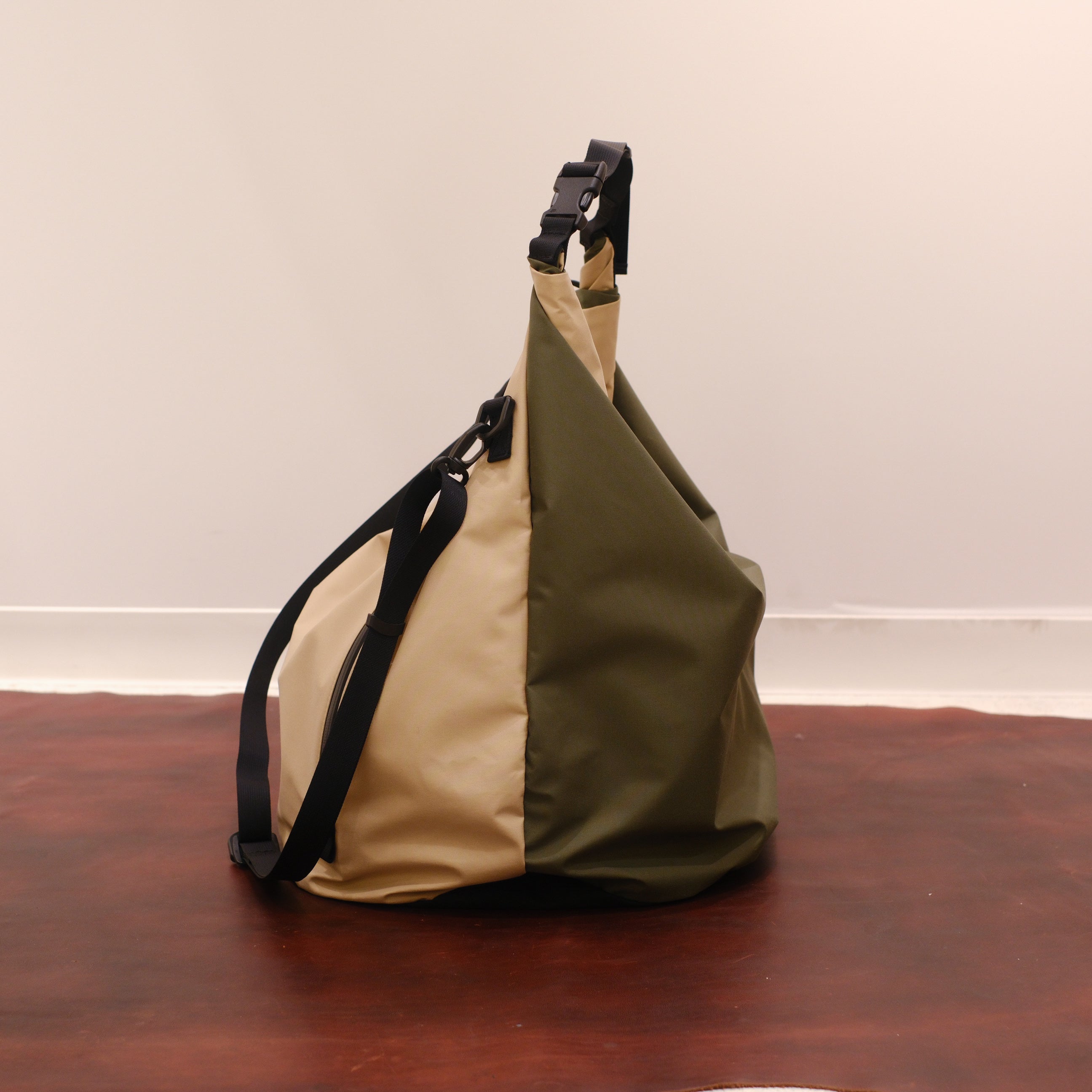Masterpiece Masterpiece Hot Spring Bag 43440K Medium