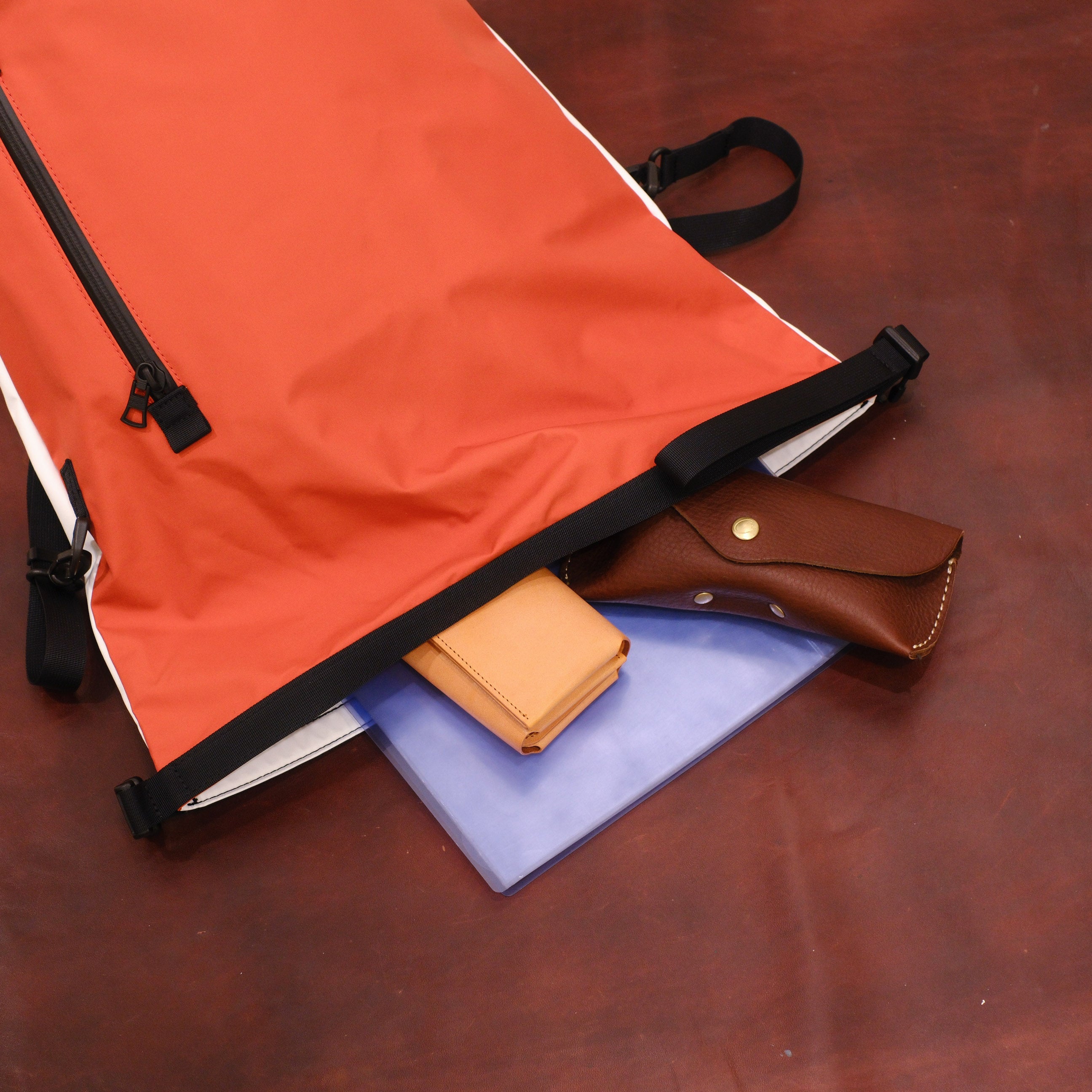Masterpiece Masterpiece Hot Spring Bag 43441K Small