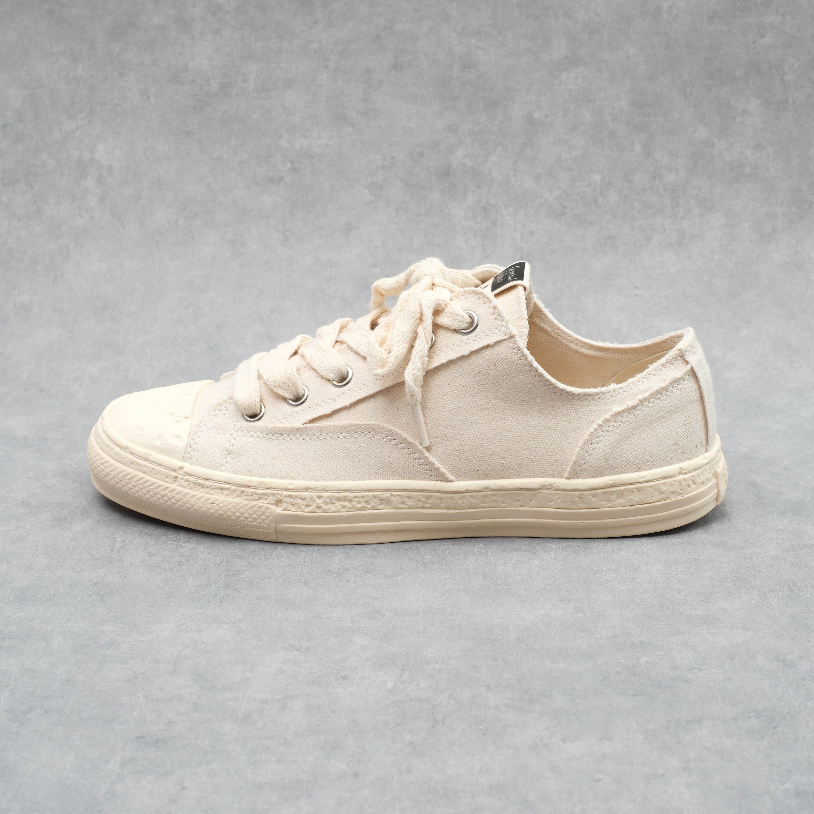 Maison MIHARA YASUHIRO PAST Sole6-Hole Canvas Low-top Sneaker