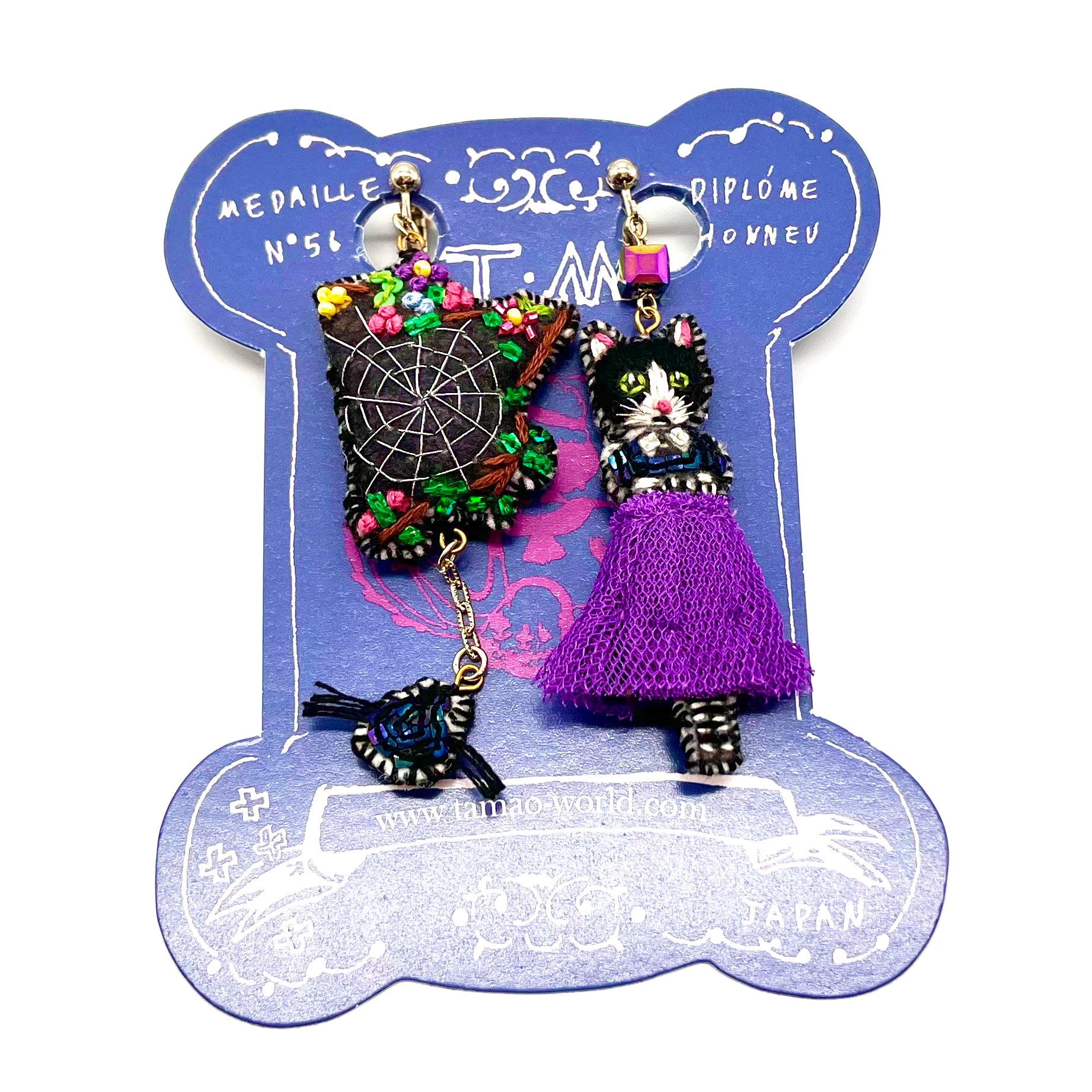 tamao world embroidered earrings A