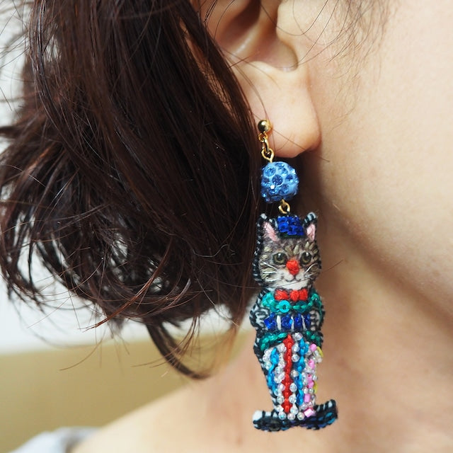 tamao world embroidered earrings A