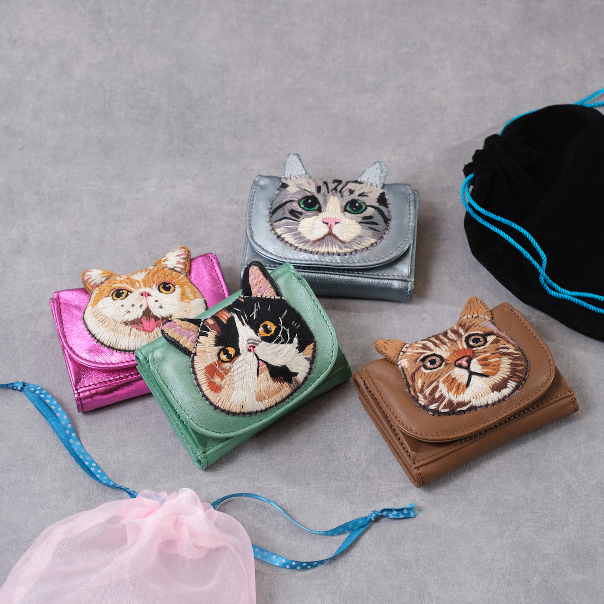 tamao world cat tri-fold mini wallet