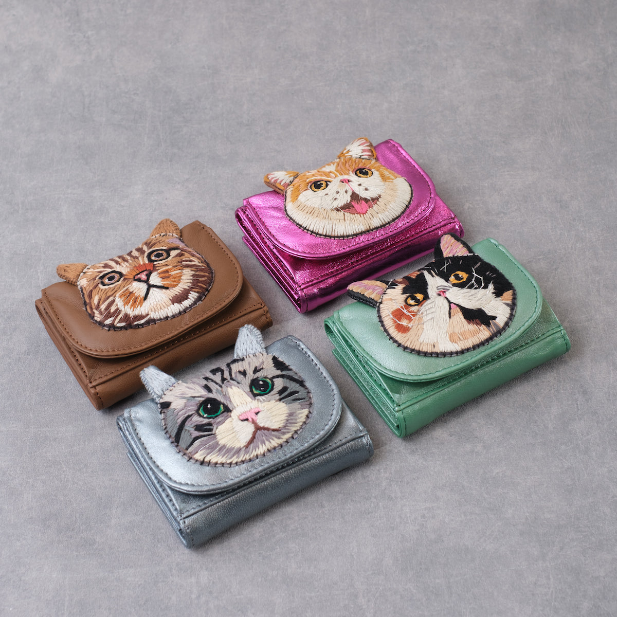 tamao world cat tri-fold mini wallet