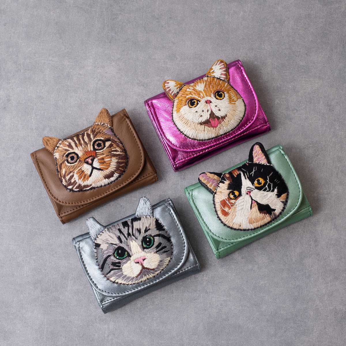 tamao world cat tri-fold mini wallet